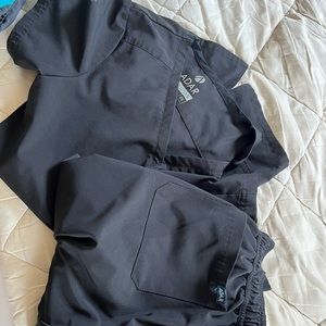 Black Adar Addition Scrub Set